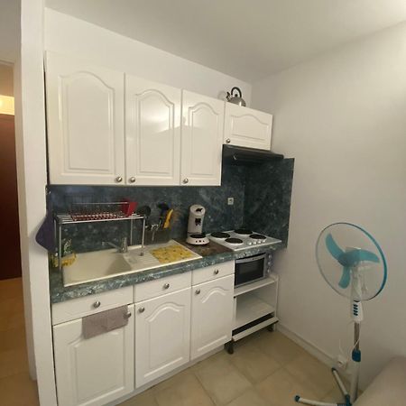 Joli Studio Neuf Av Terrasse A 50 M De La Mer Et Gare Roquebrune-Cap-Martin Εξωτερικό φωτογραφία