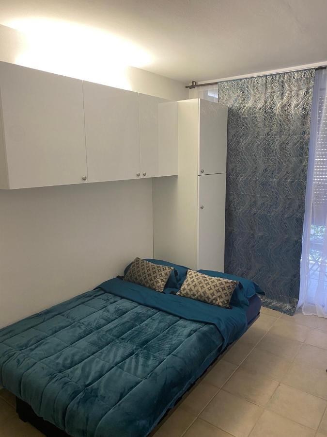 Joli Studio Neuf Av Terrasse A 50 M De La Mer Et Gare Roquebrune-Cap-Martin Εξωτερικό φωτογραφία