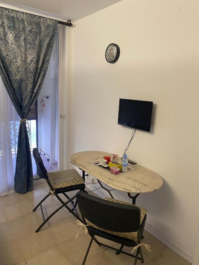 Joli Studio Neuf Av Terrasse A 50 M De La Mer Et Gare Roquebrune-Cap-Martin Εξωτερικό φωτογραφία