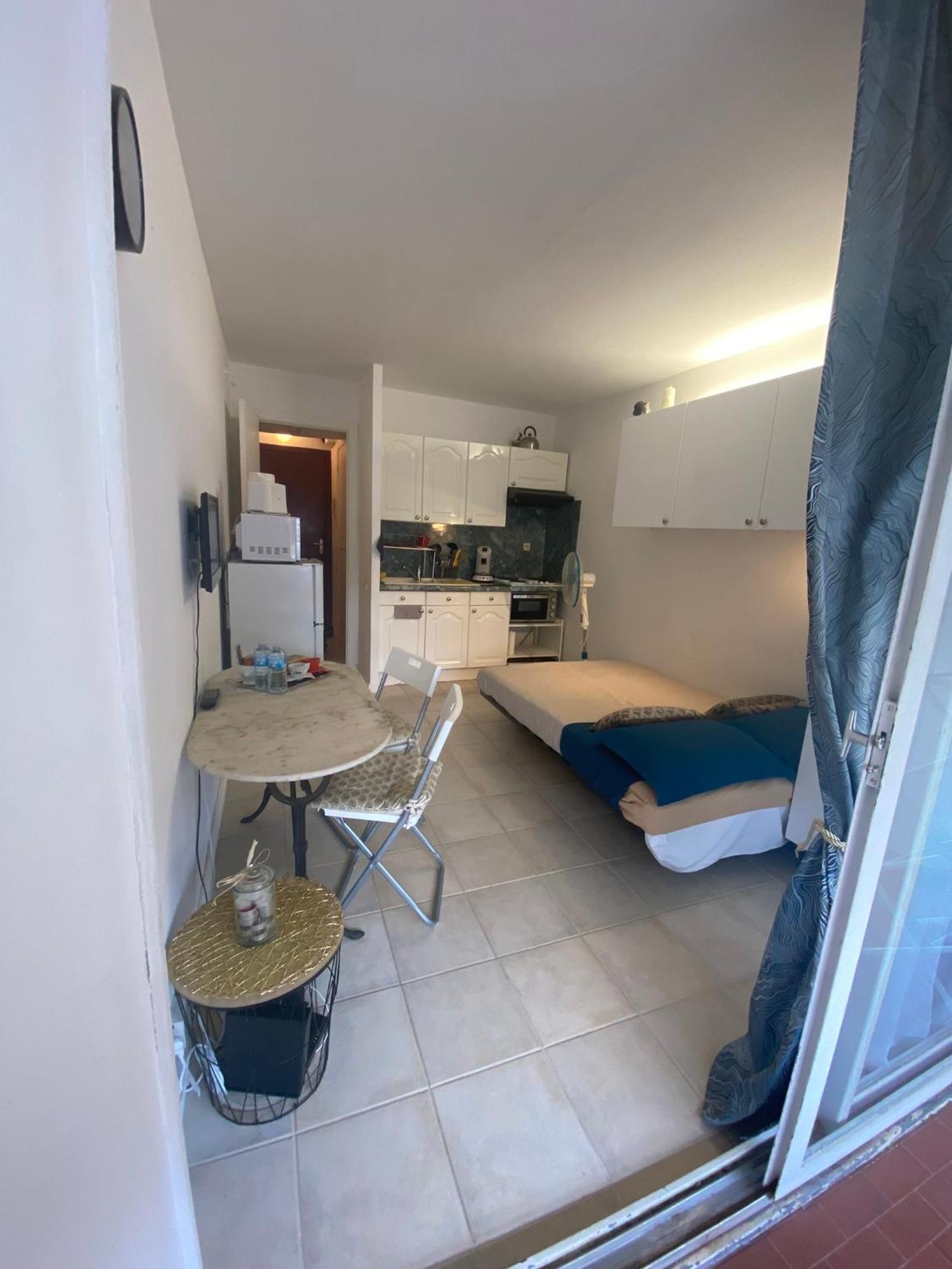 Joli Studio Neuf Av Terrasse A 50 M De La Mer Et Gare Roquebrune-Cap-Martin Εξωτερικό φωτογραφία