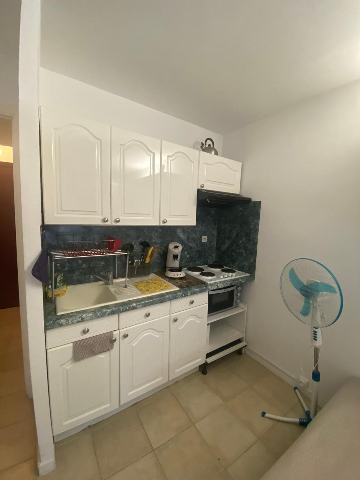 Joli Studio Neuf Av Terrasse A 50 M De La Mer Et Gare Roquebrune-Cap-Martin Εξωτερικό φωτογραφία